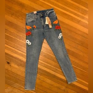 Levi’s 721 High Rise Skinny Jeans with Flower Embroidery 26x30 👖 🌸